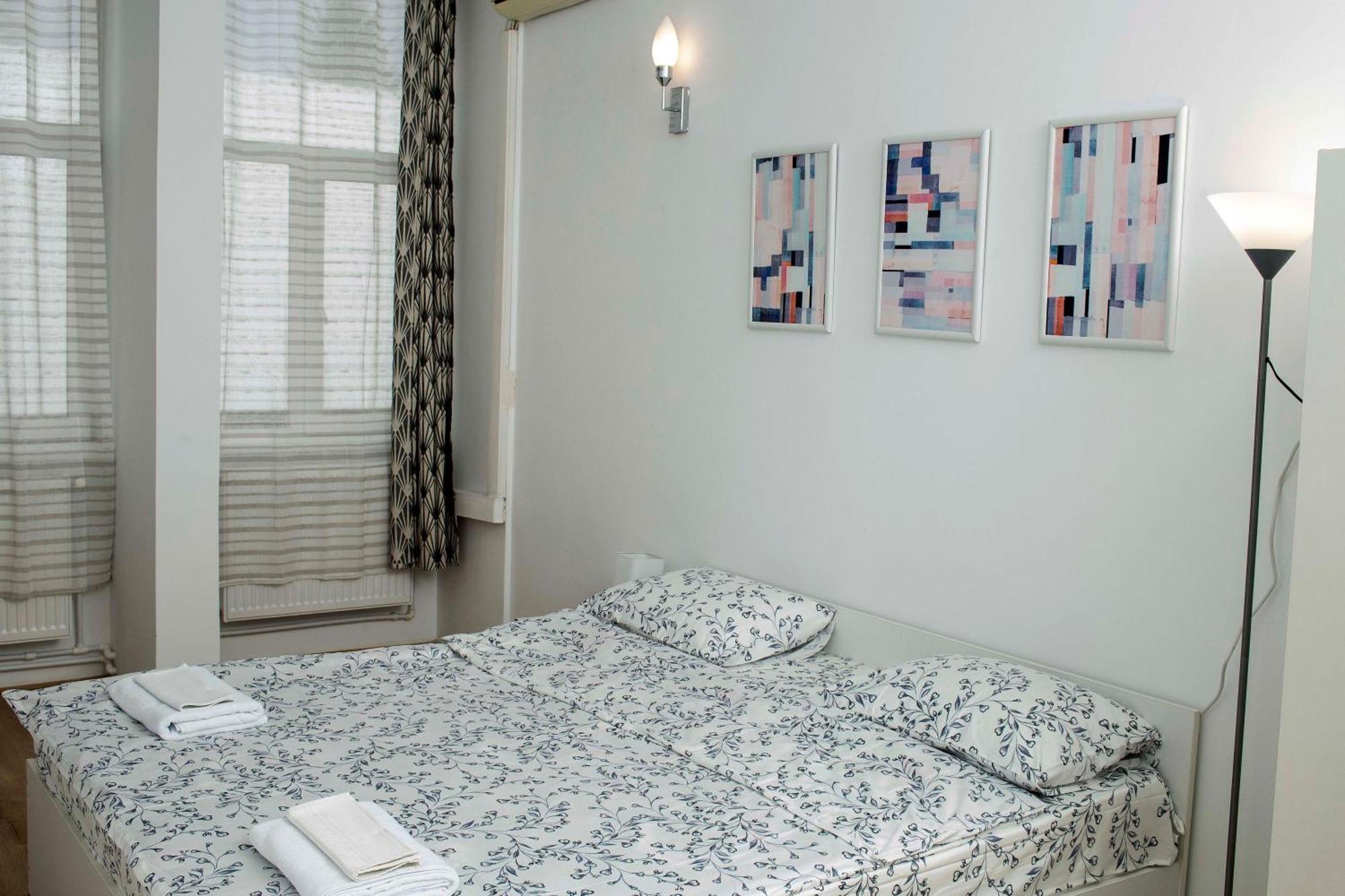Central Kronstadt Apartments บราชอฟ ภายนอก รูปภาพ